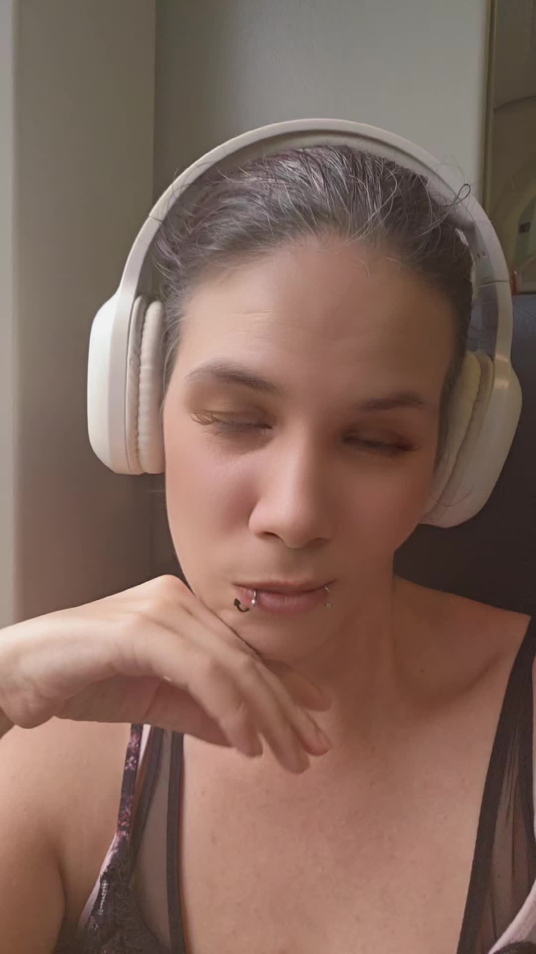 @𝒟ℯ𝓋𝒾𝓁