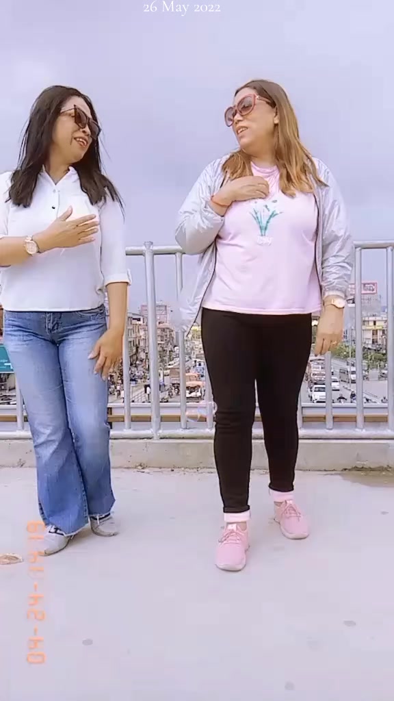 @पारु खड्का🇳🇵🇳🇵