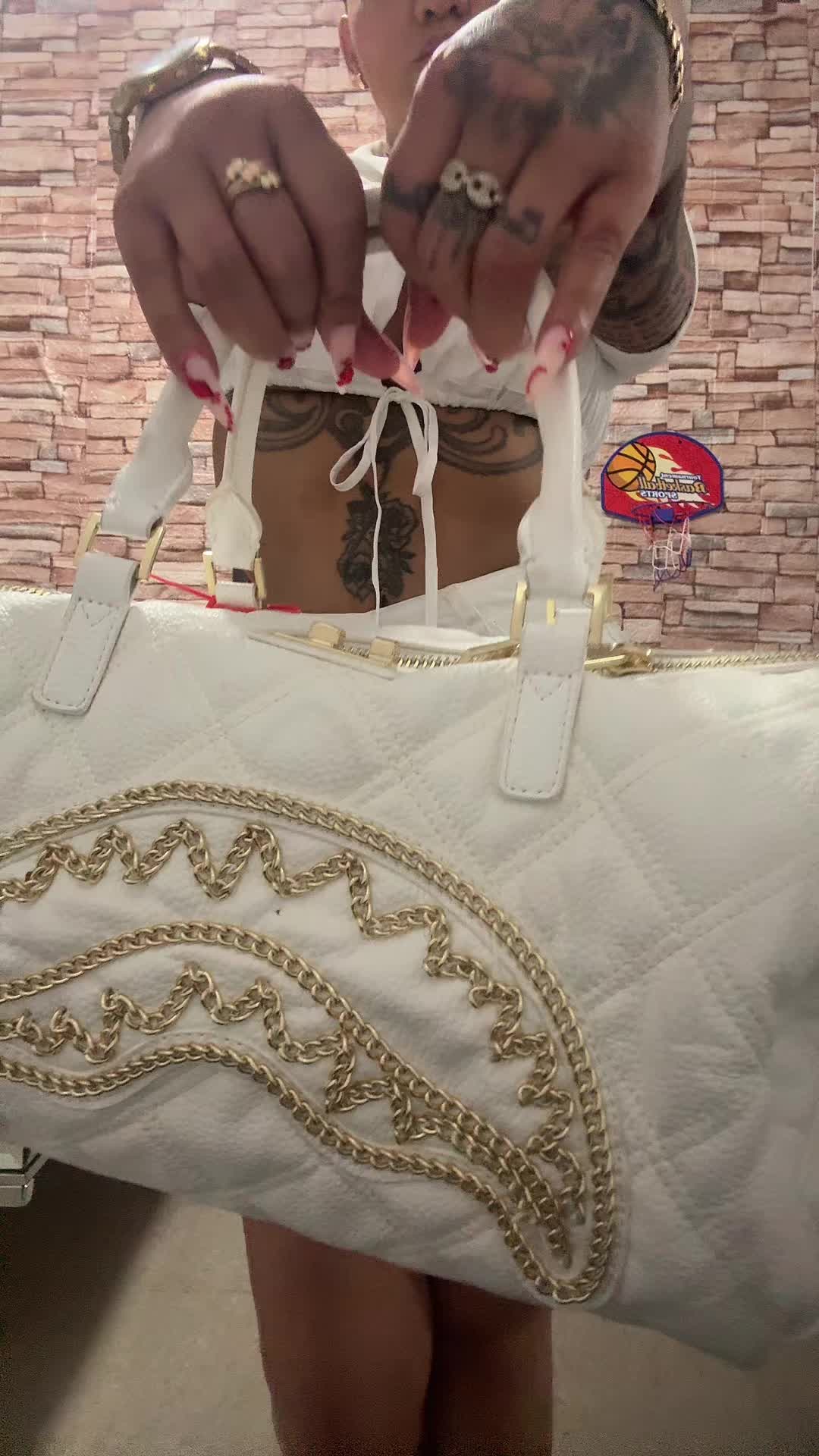 @Yii