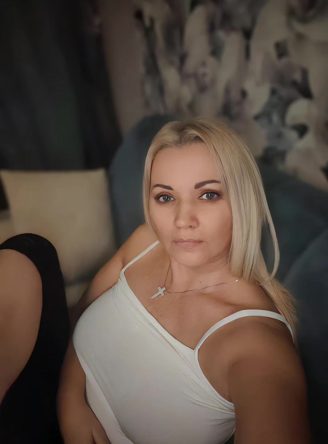 @ИринкаГенриховна✔️🤍💙❤️♈