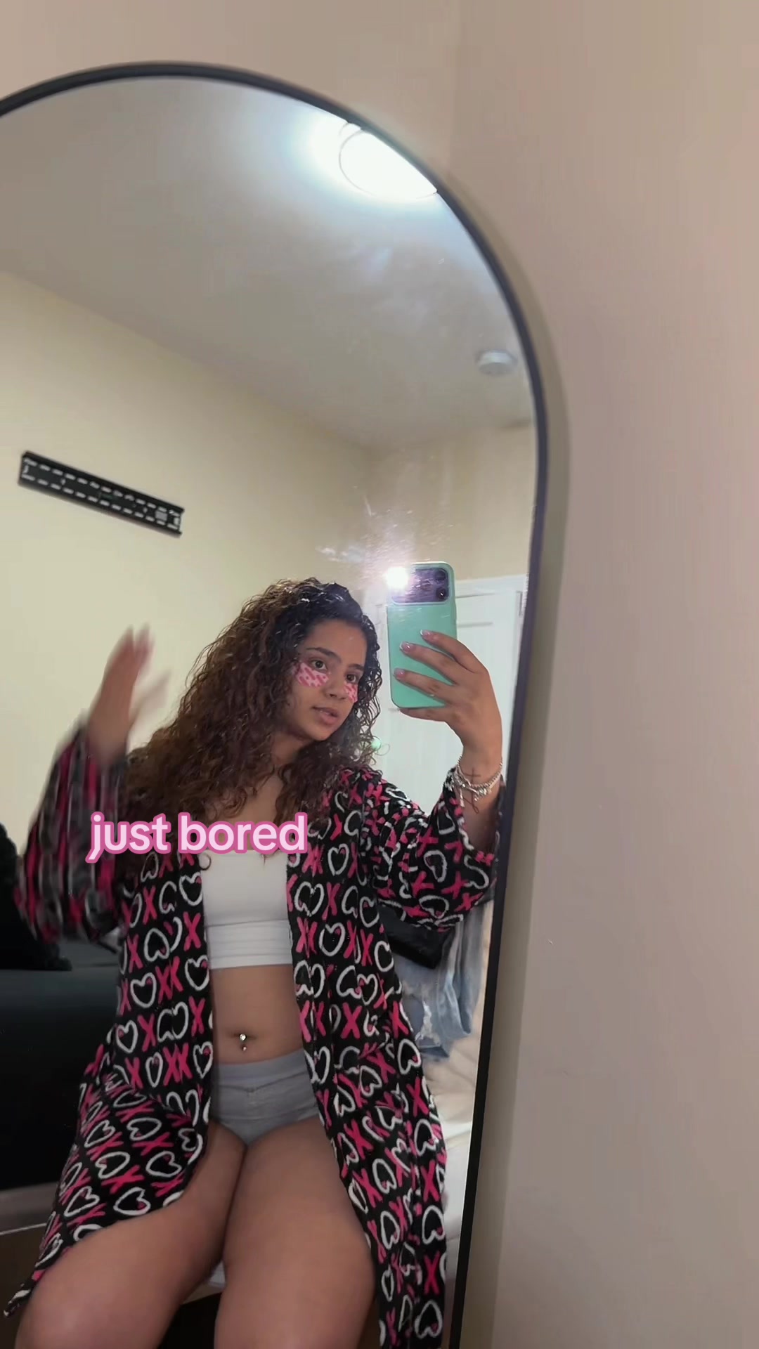 @🫥