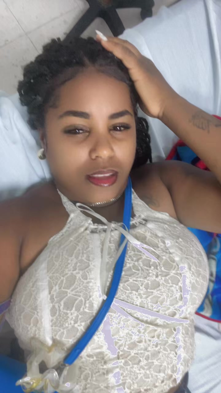 @Pamela🦋😇
