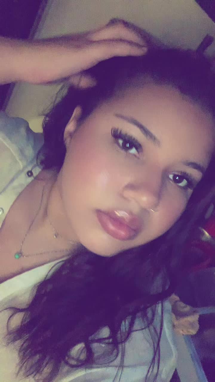 @Layna