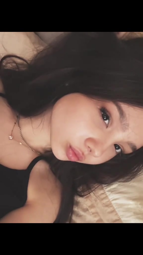 @👀