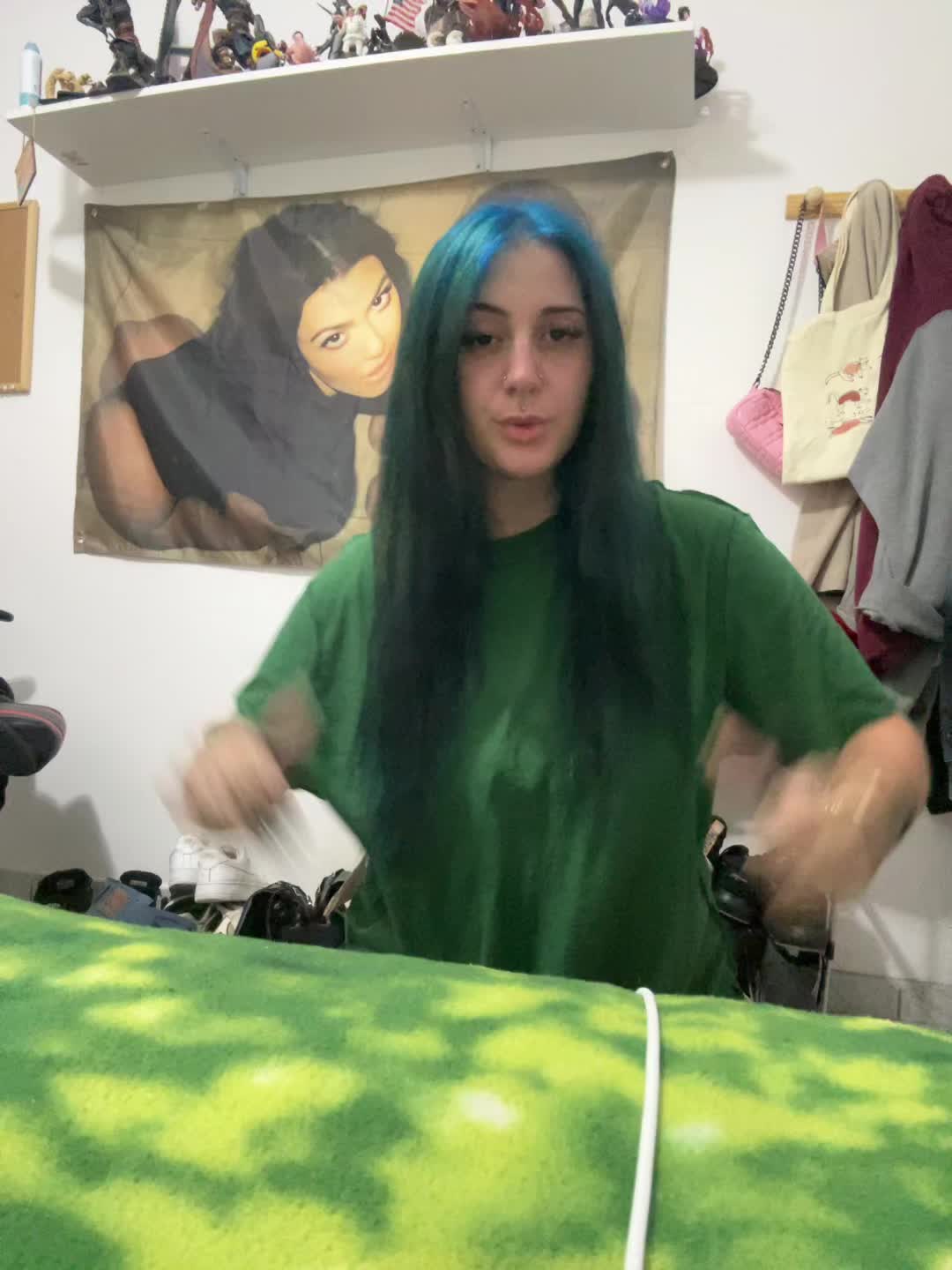 @alice