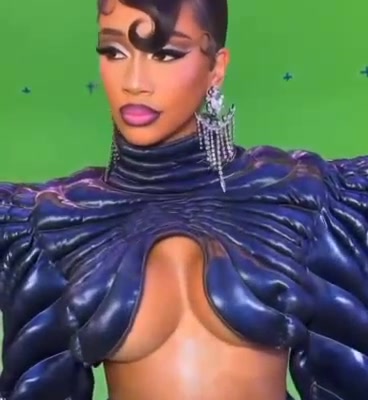 @Diamonté Quiava (Saweetie)