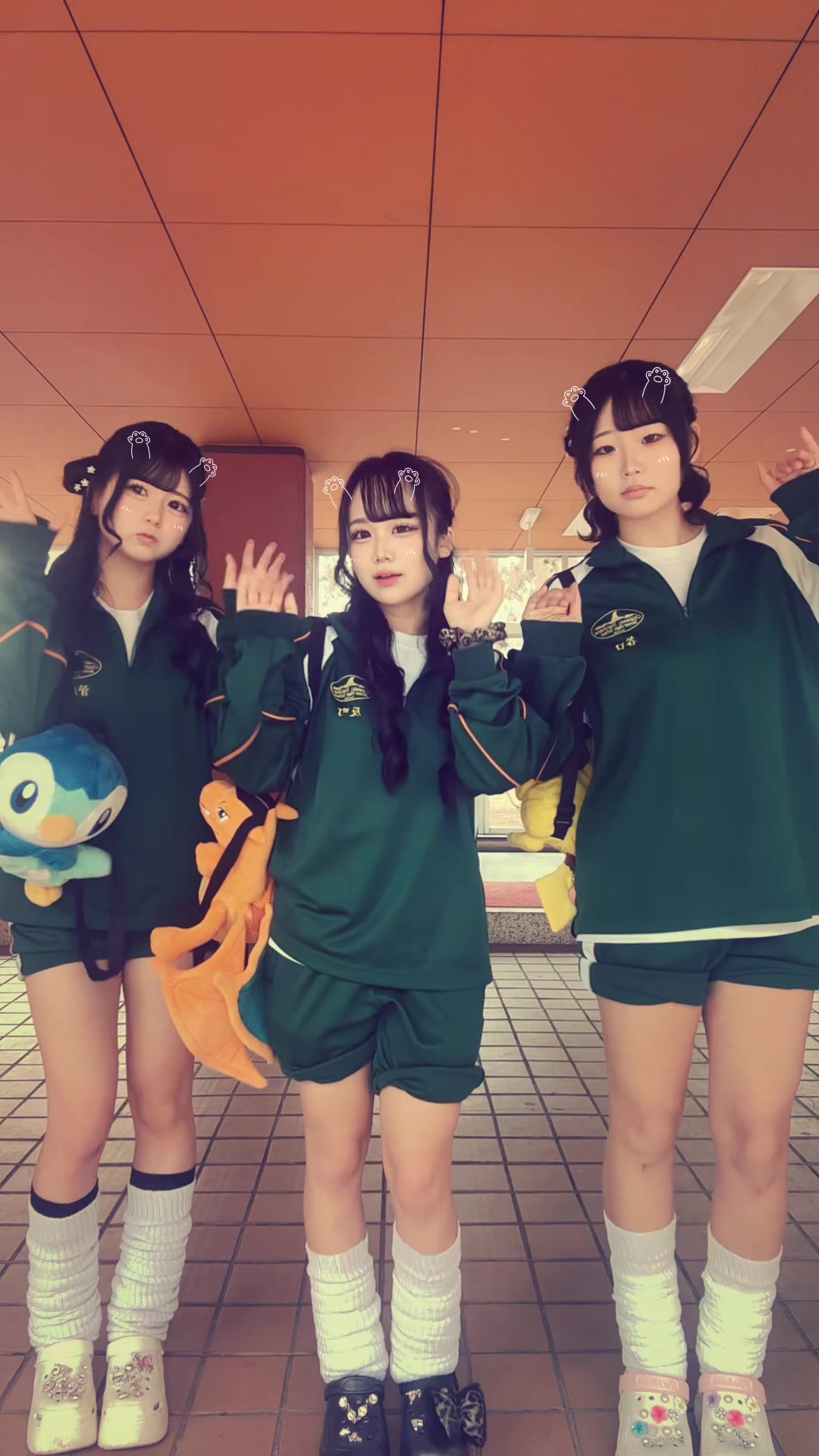 @モモカ
