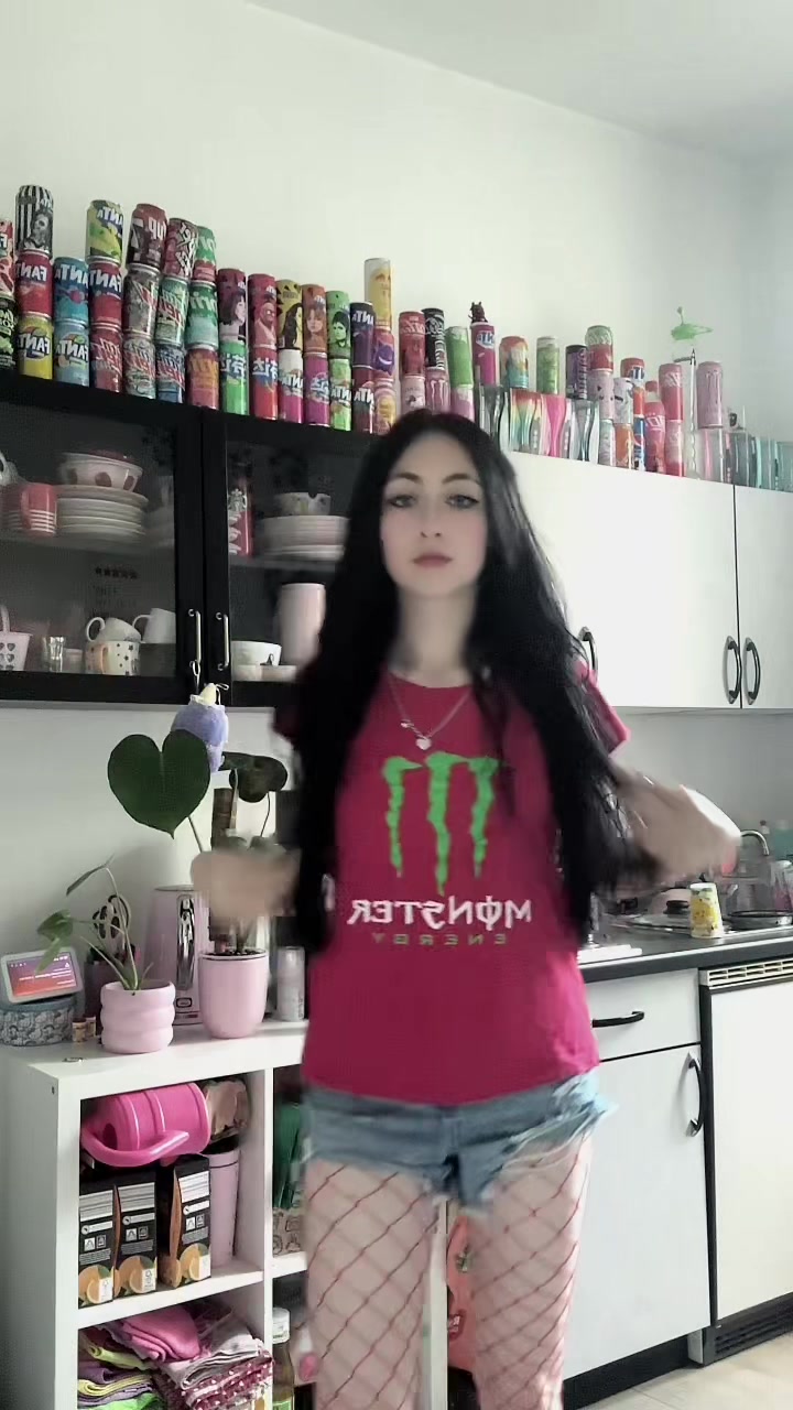 @Juli 🦇