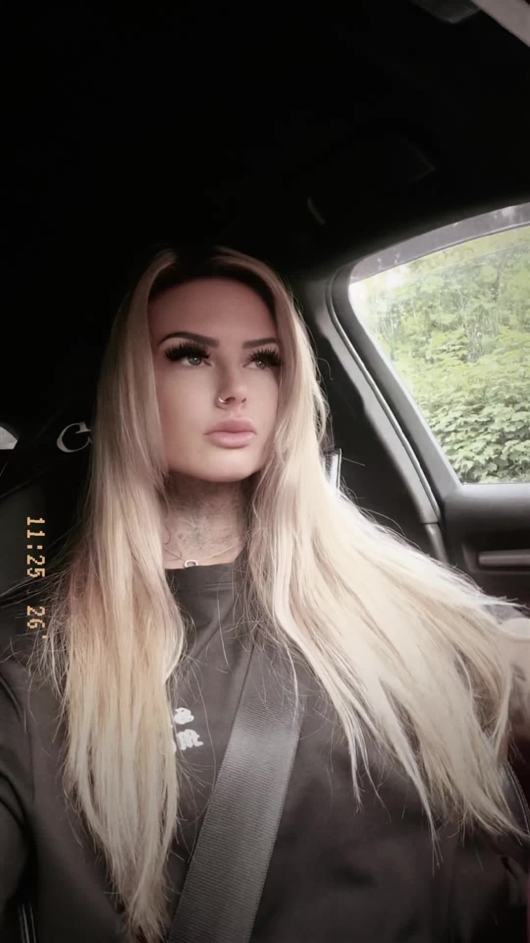 @reevesnicky1