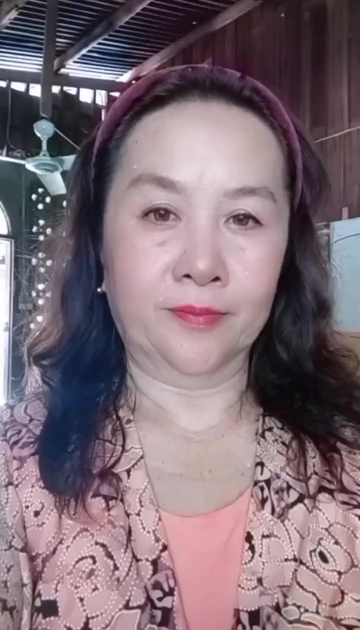 @Angeline Red