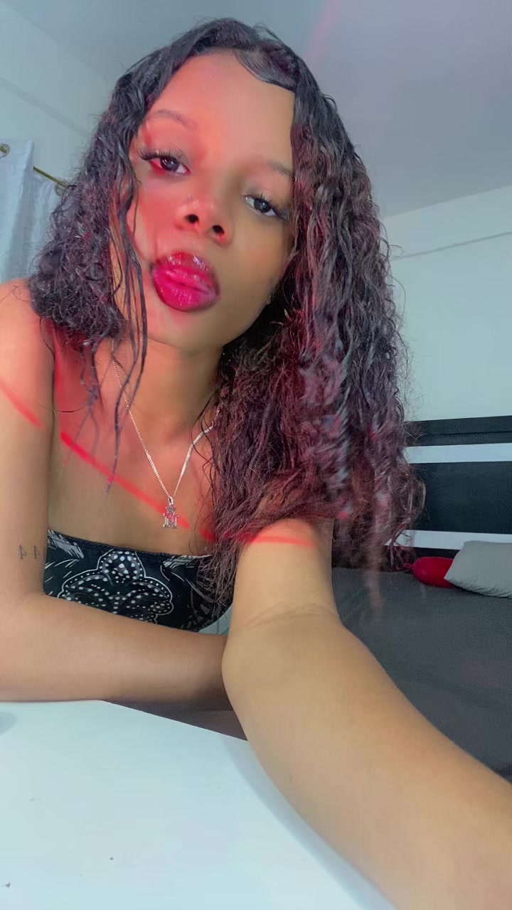 @Lauratv_2😍