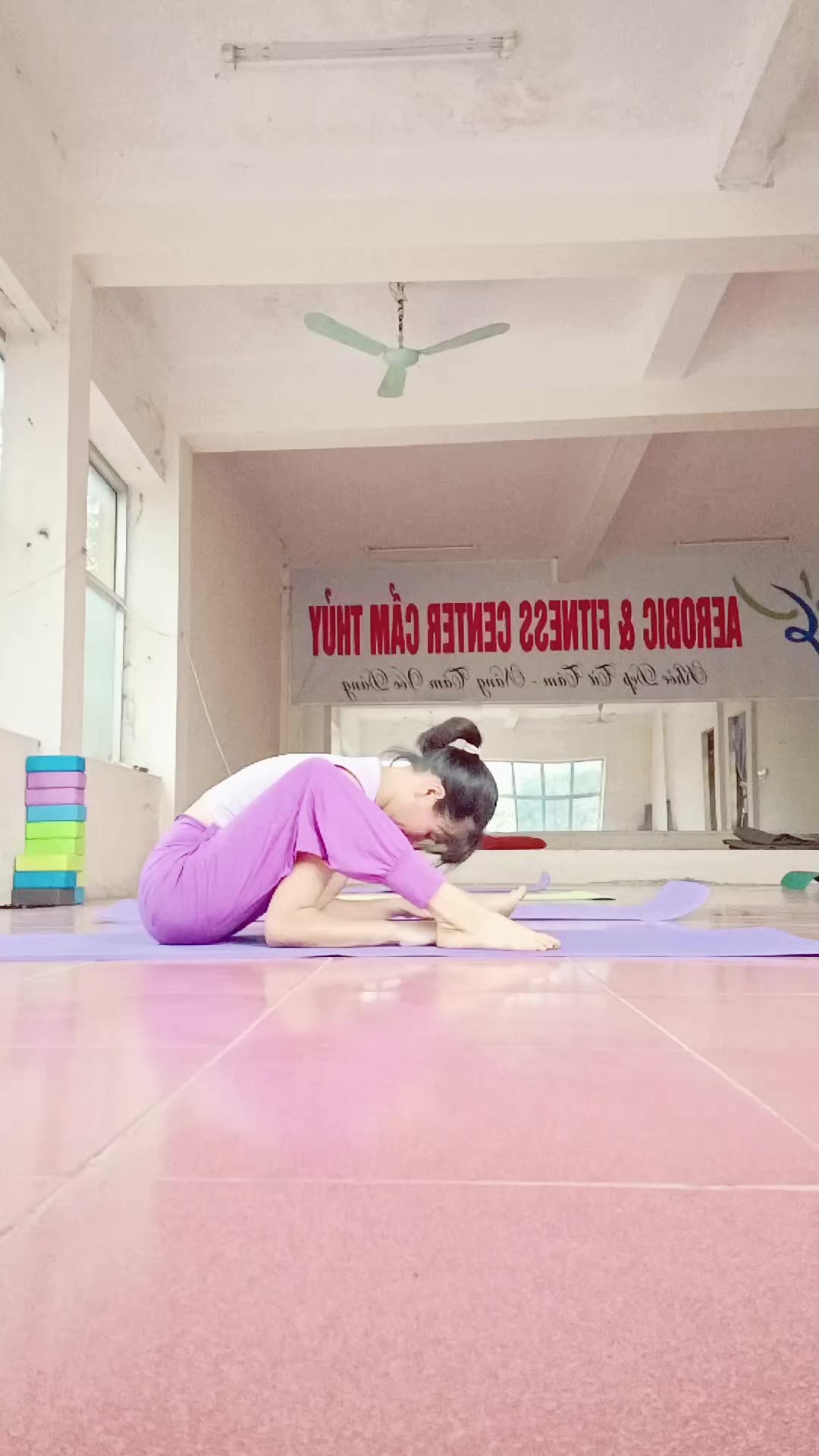 @Hoàng Thùy Yoga💯