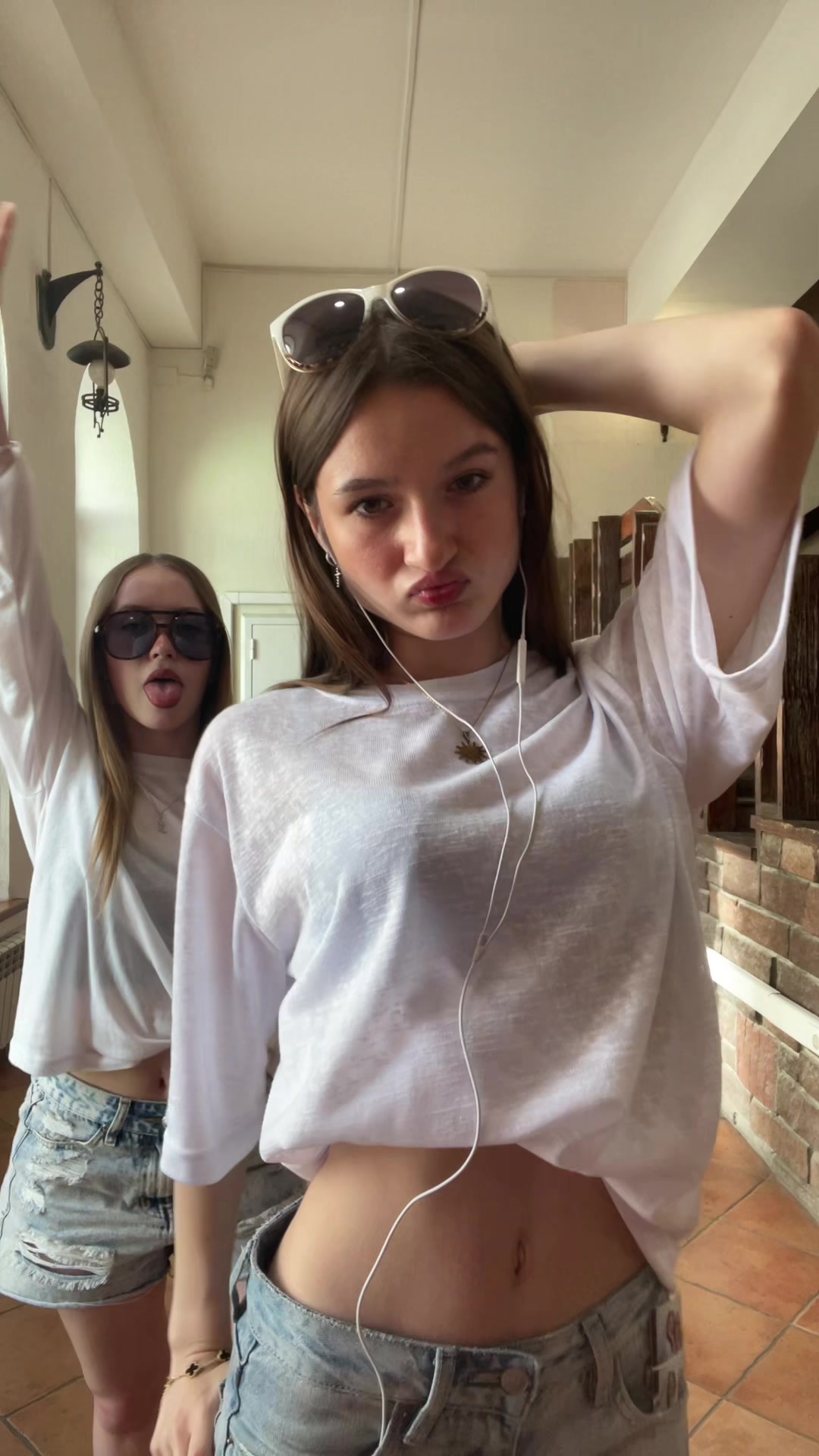 @mmarianazh