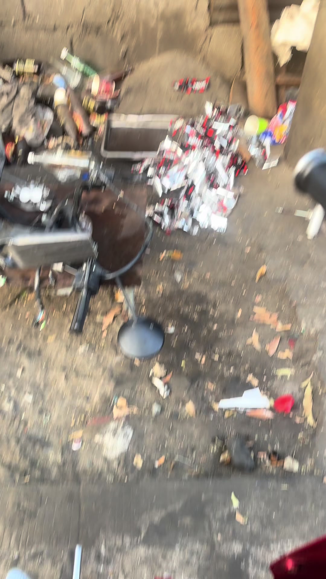 @r