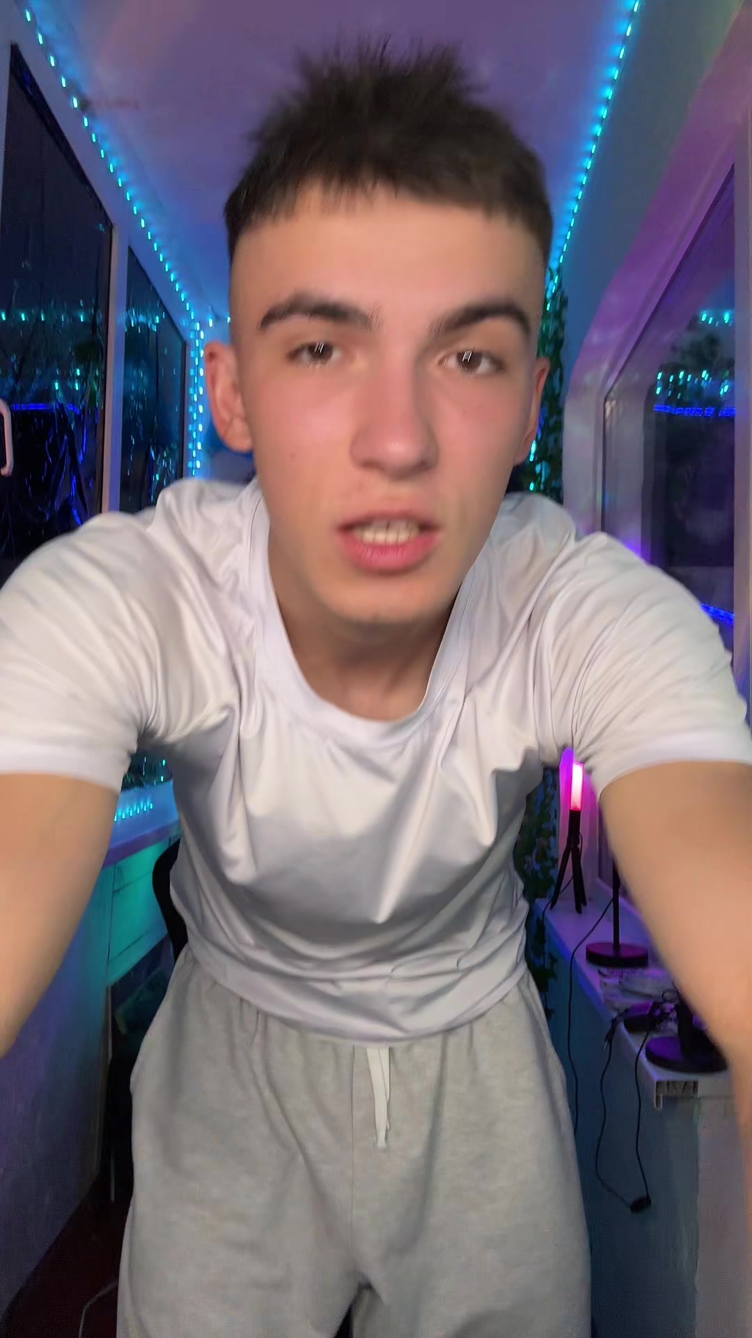 @twitch:nezhik__ 👨🚒💎