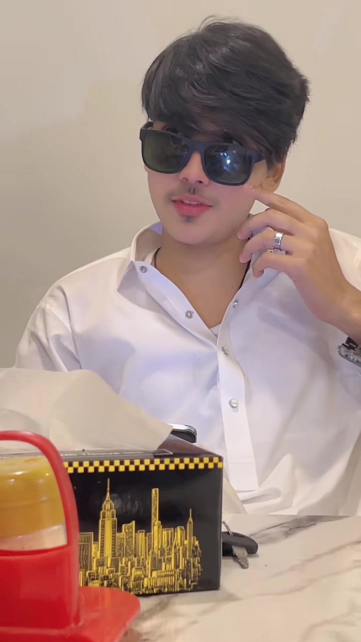 @𝑹𝑨𝒁𝒊𝒊𝒊  🤭