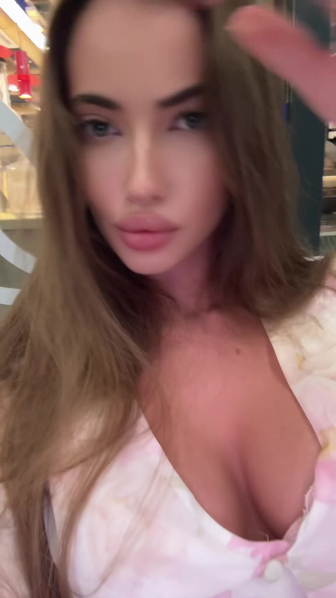 @Ellina