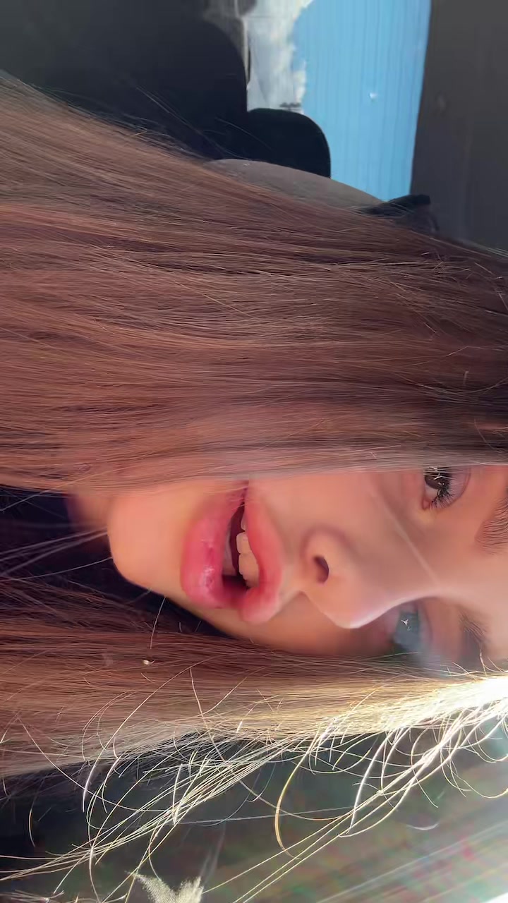 @lilyglooss