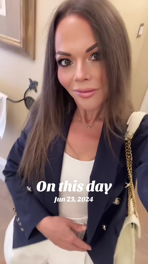 @lovely_leo_eyes