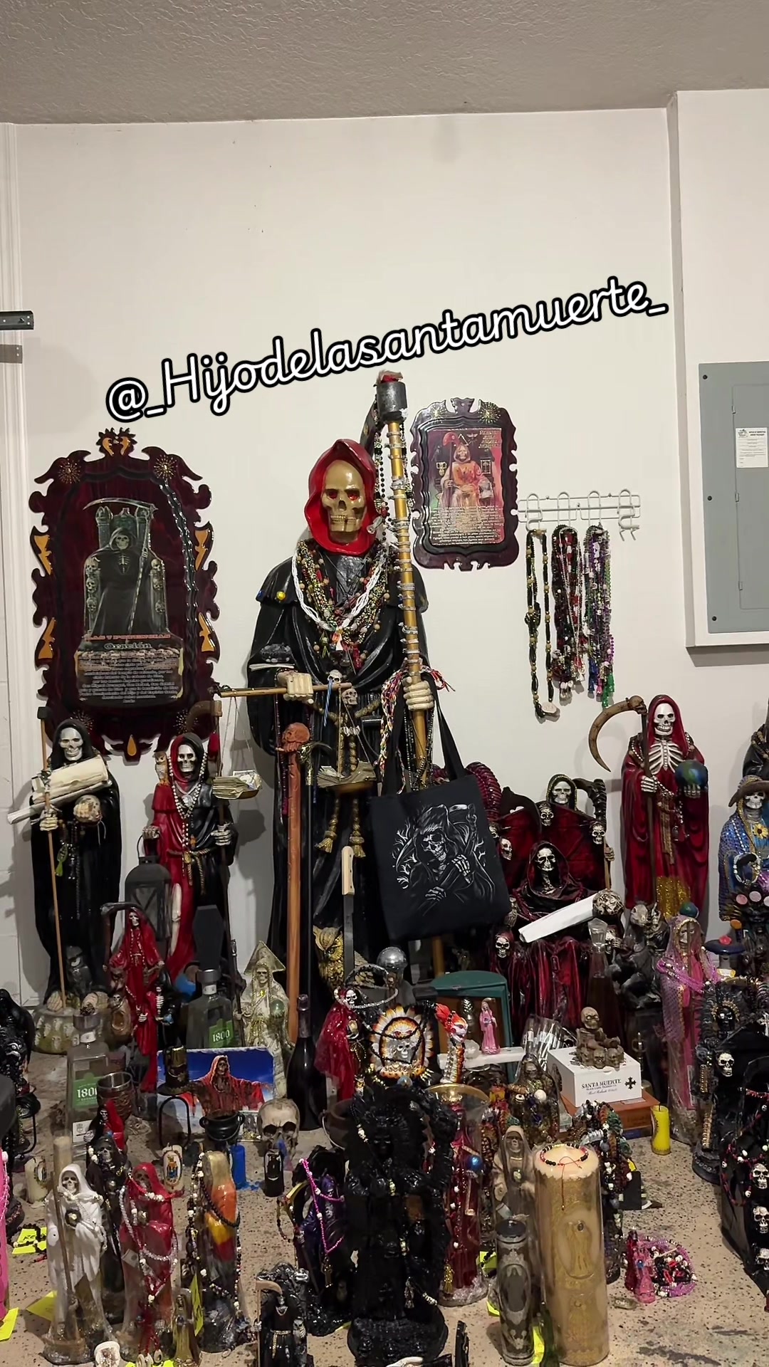 @Hijosdelasantamuerte