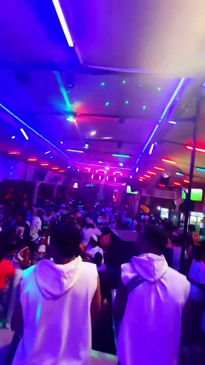 @KissTownBar