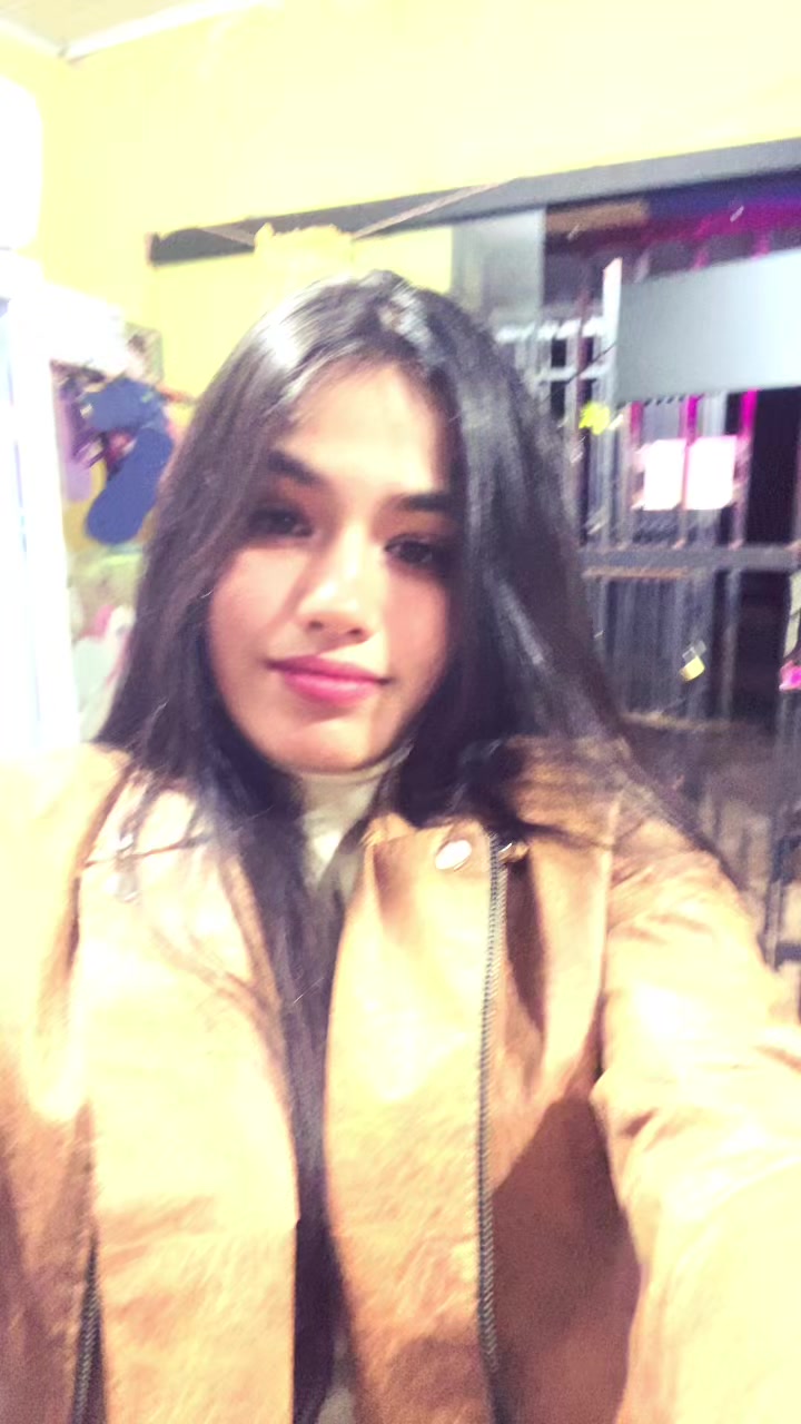 @Melisa🤎
