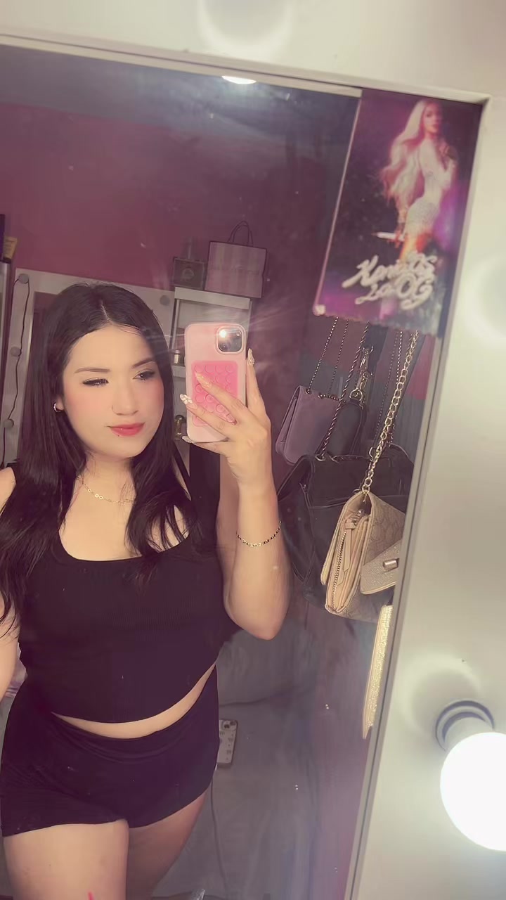 @𝒜𝓁𝑒 𝐻𝑒𝓇𝓃𝒶𝓃𝒹𝑒𝓏.