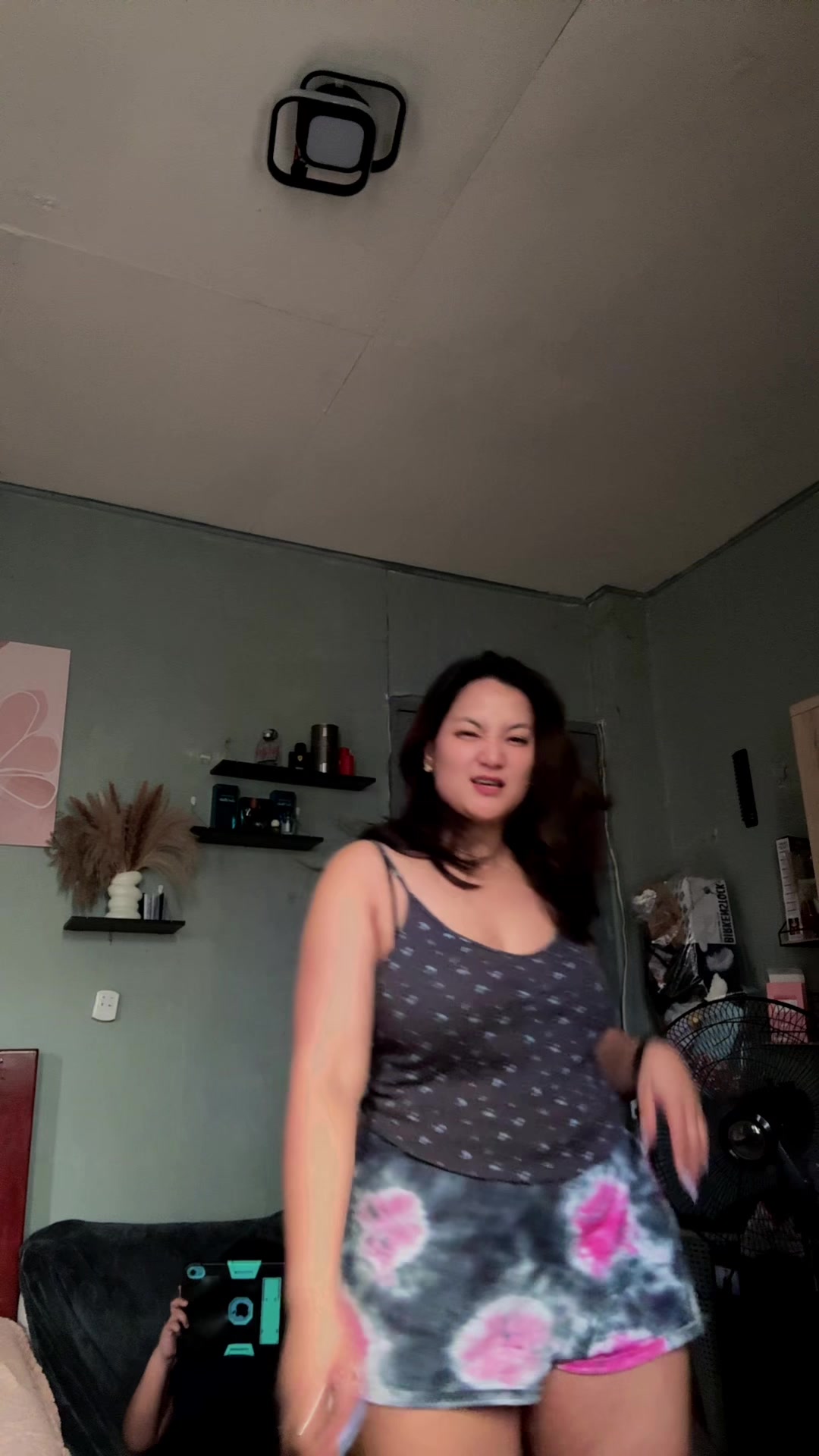 @Mae