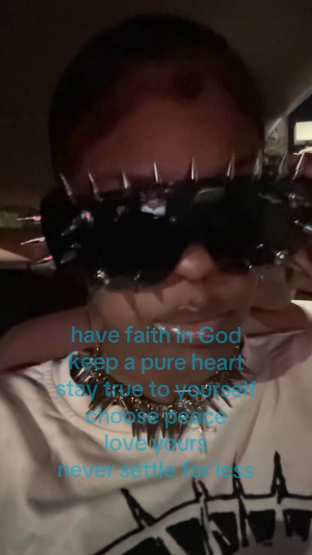 @️
