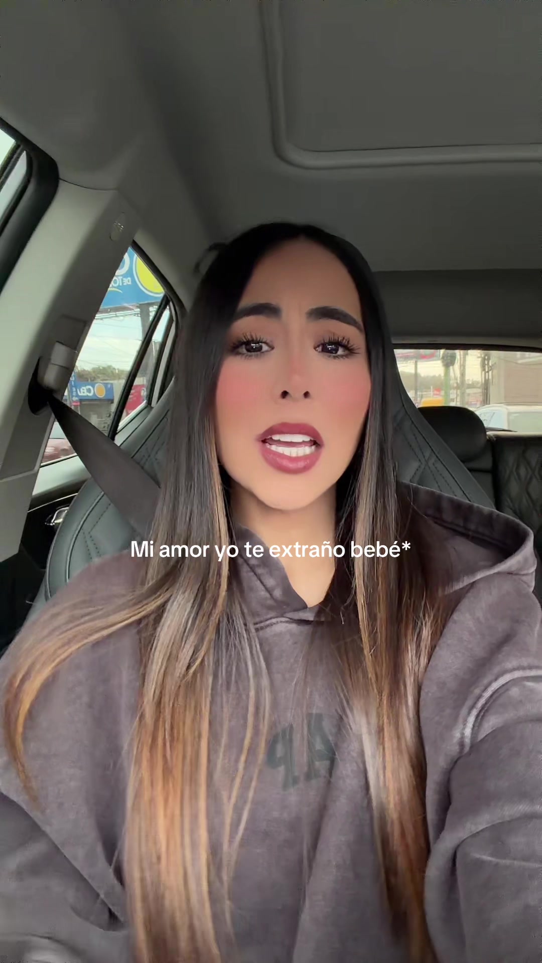 @Adriana González