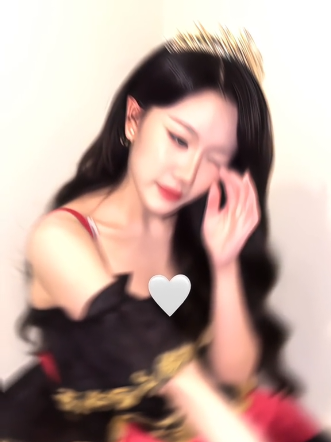 @𝐇𝐚𝐧𝐧 𝐥𝐞𝐧𝐚𝐭𝐡𝐞𝐚🍀