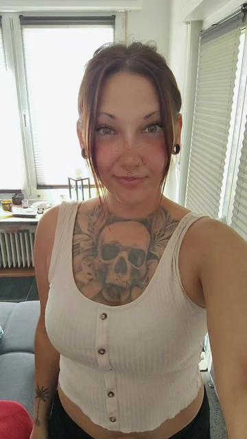 @Rockabella