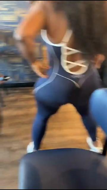 @ItsTayeLowe