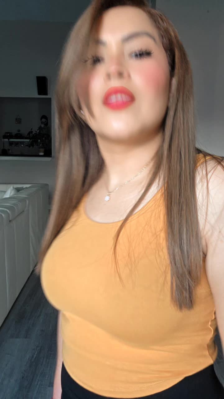 @😘Roxxy_flores🇸🇻💕