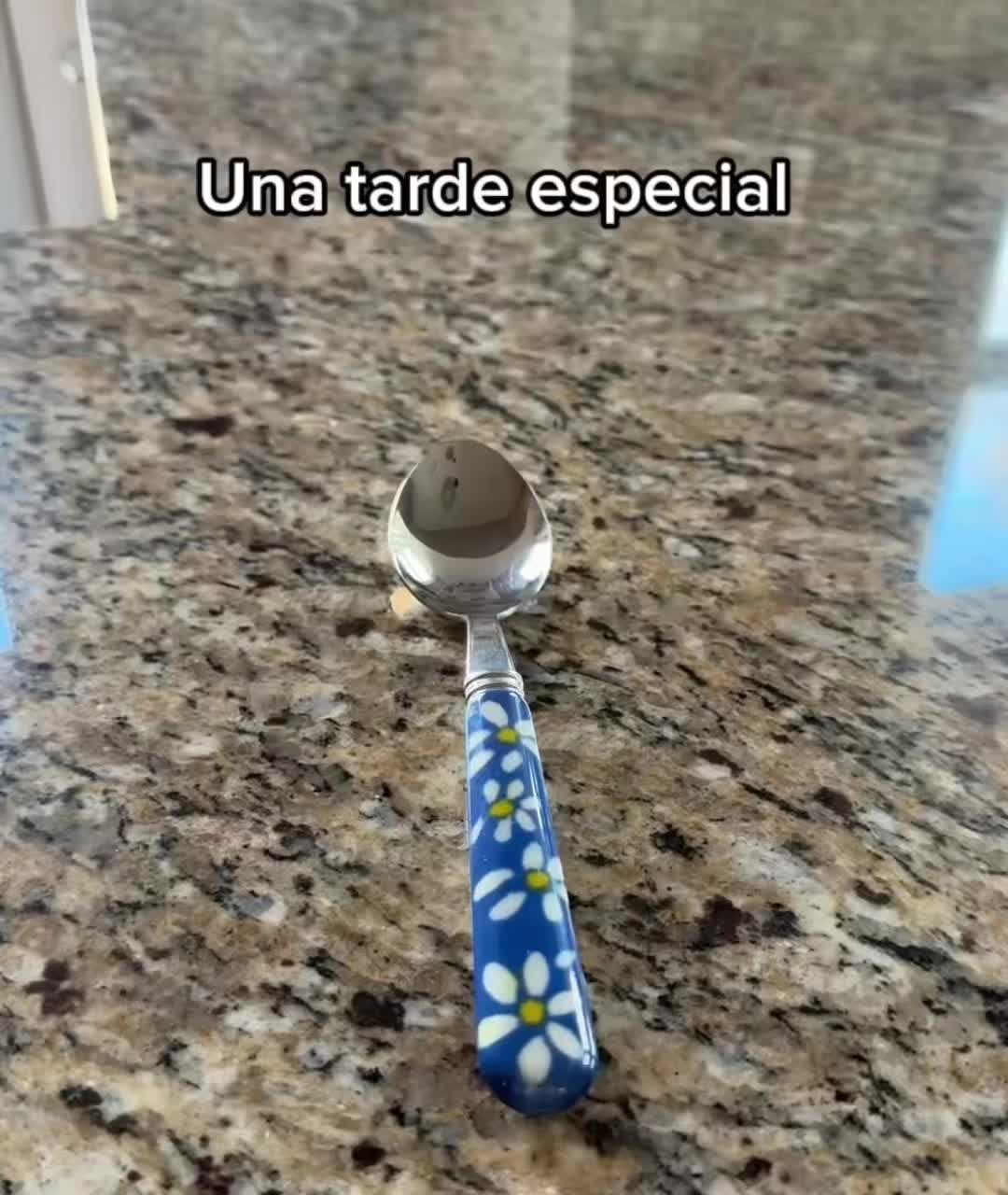 @Ana Caderón