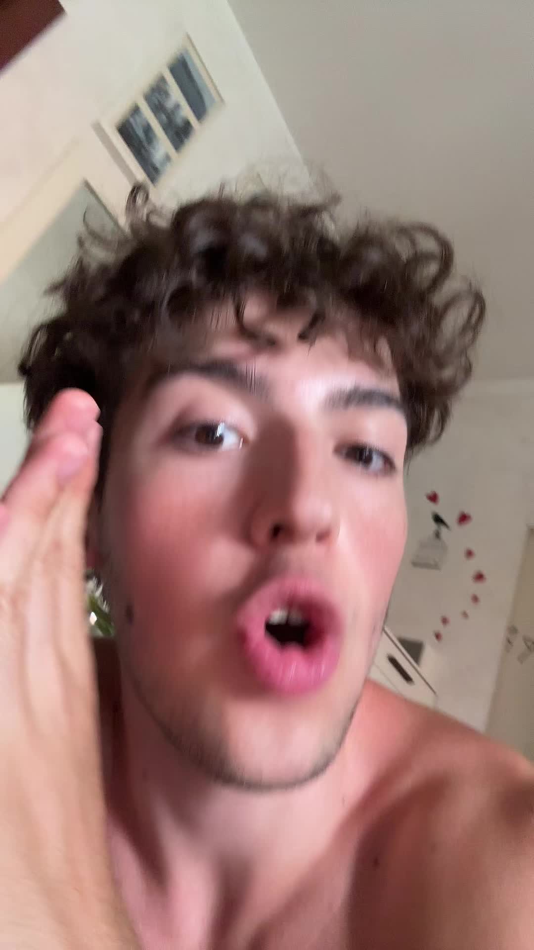 @axomirt