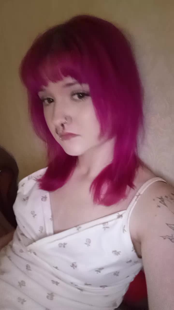 @крапива
