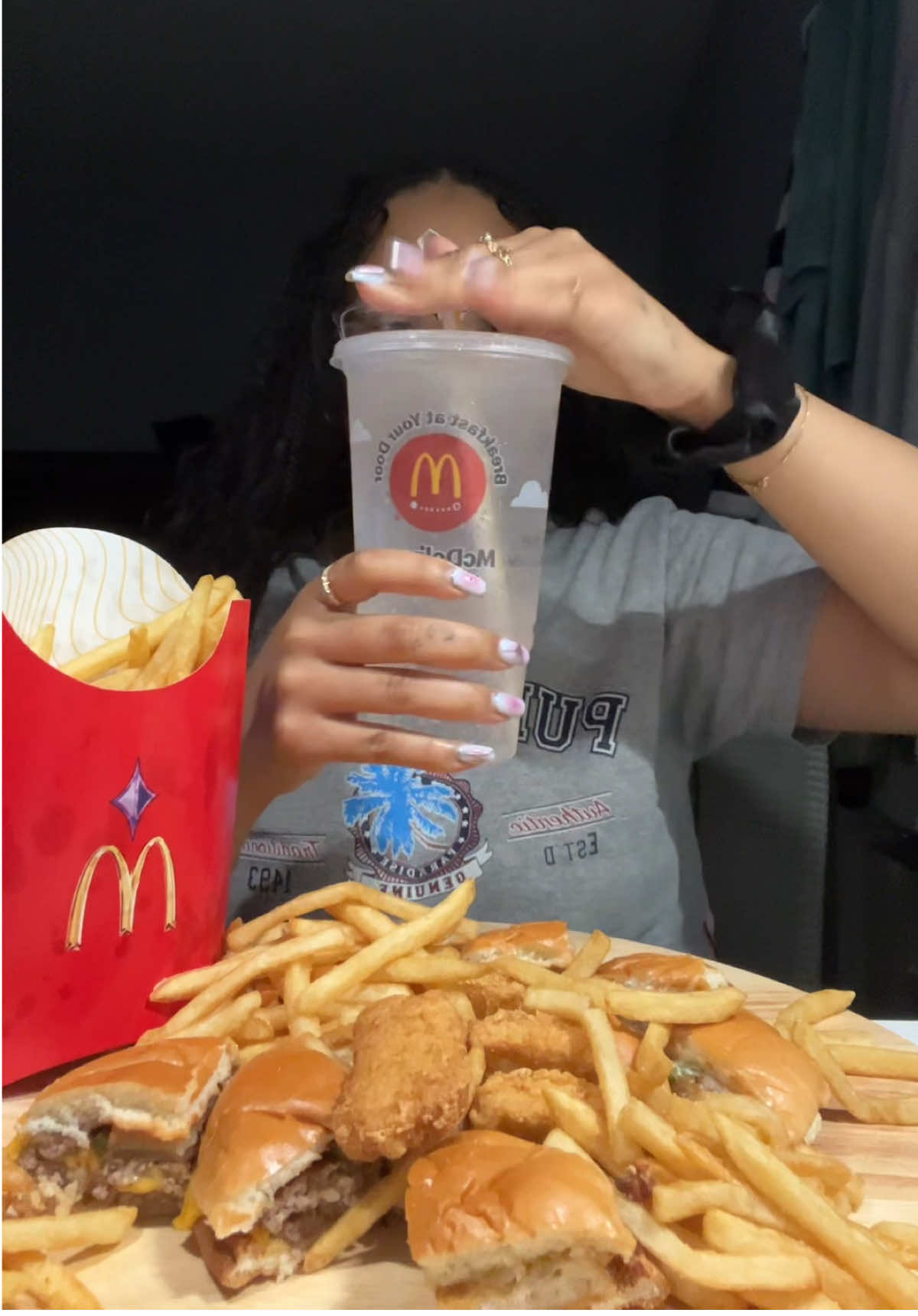 @jade🧚🏽&zwj;♂️🥪🍟🌯