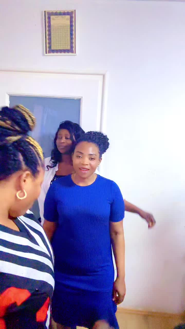 @Mama Tee