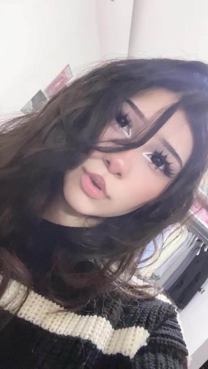 @internet0bsessed