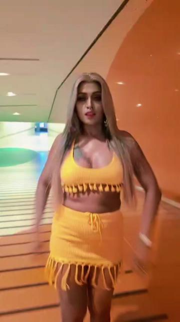 @Ginababezz