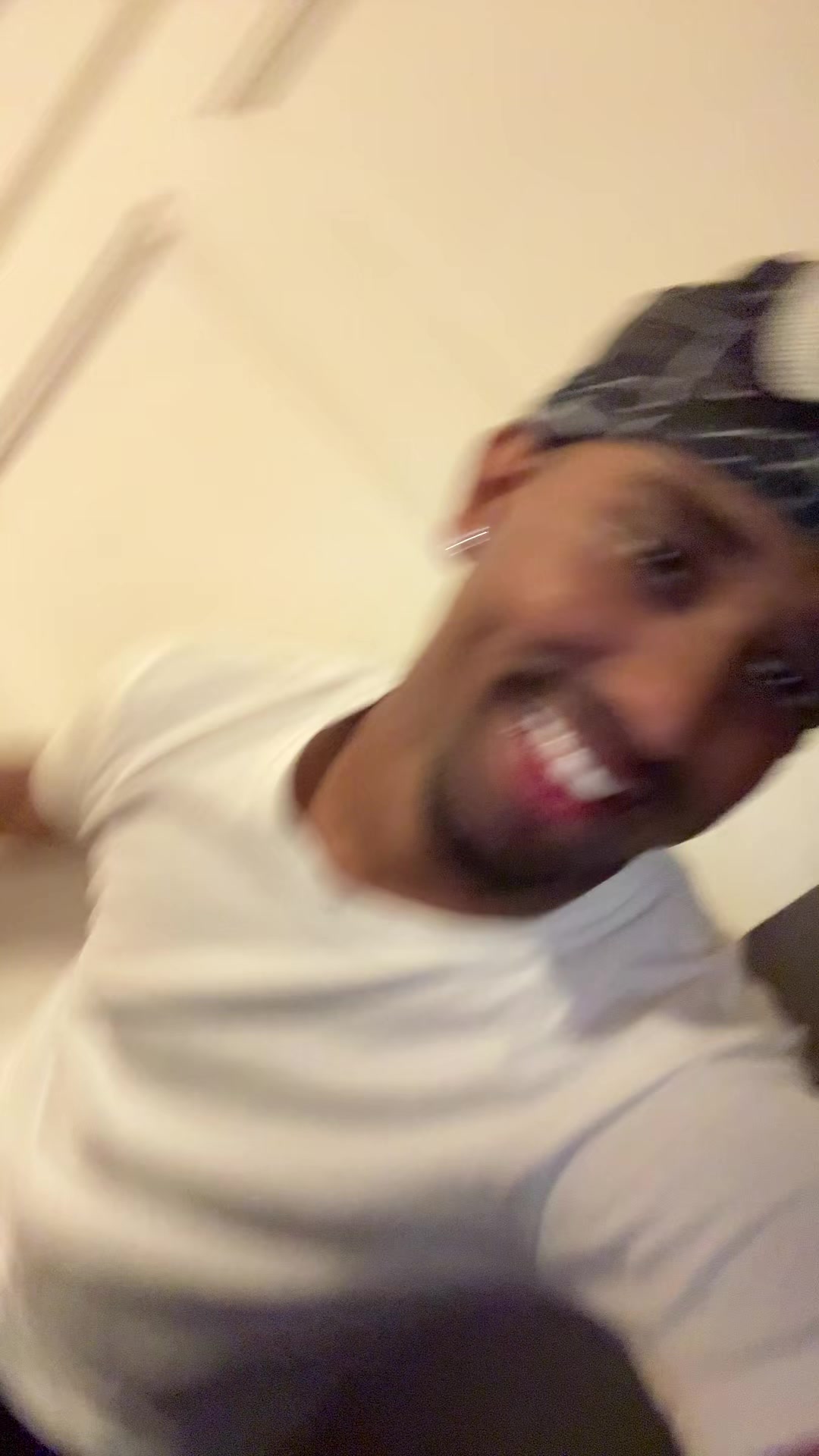 @LANKAN🇱🇰🇲🇺