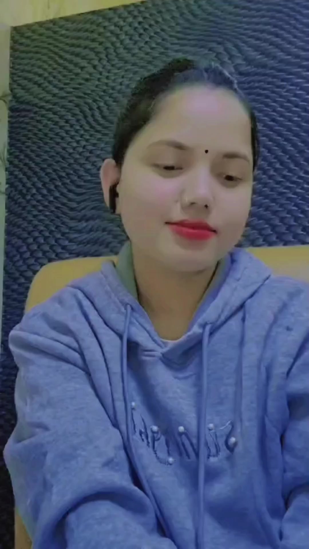 @NeeShu👸🥀