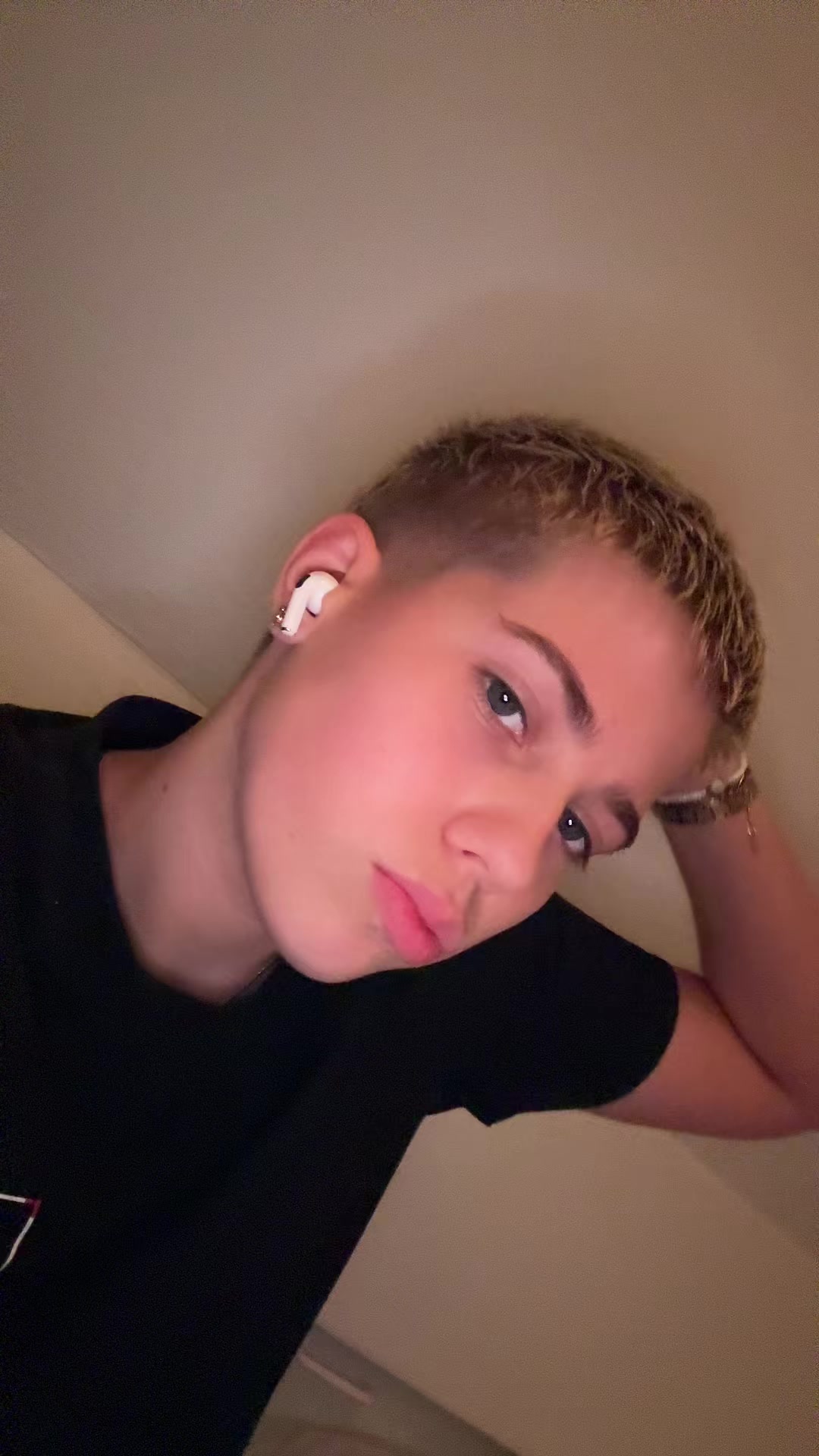 @Emi
