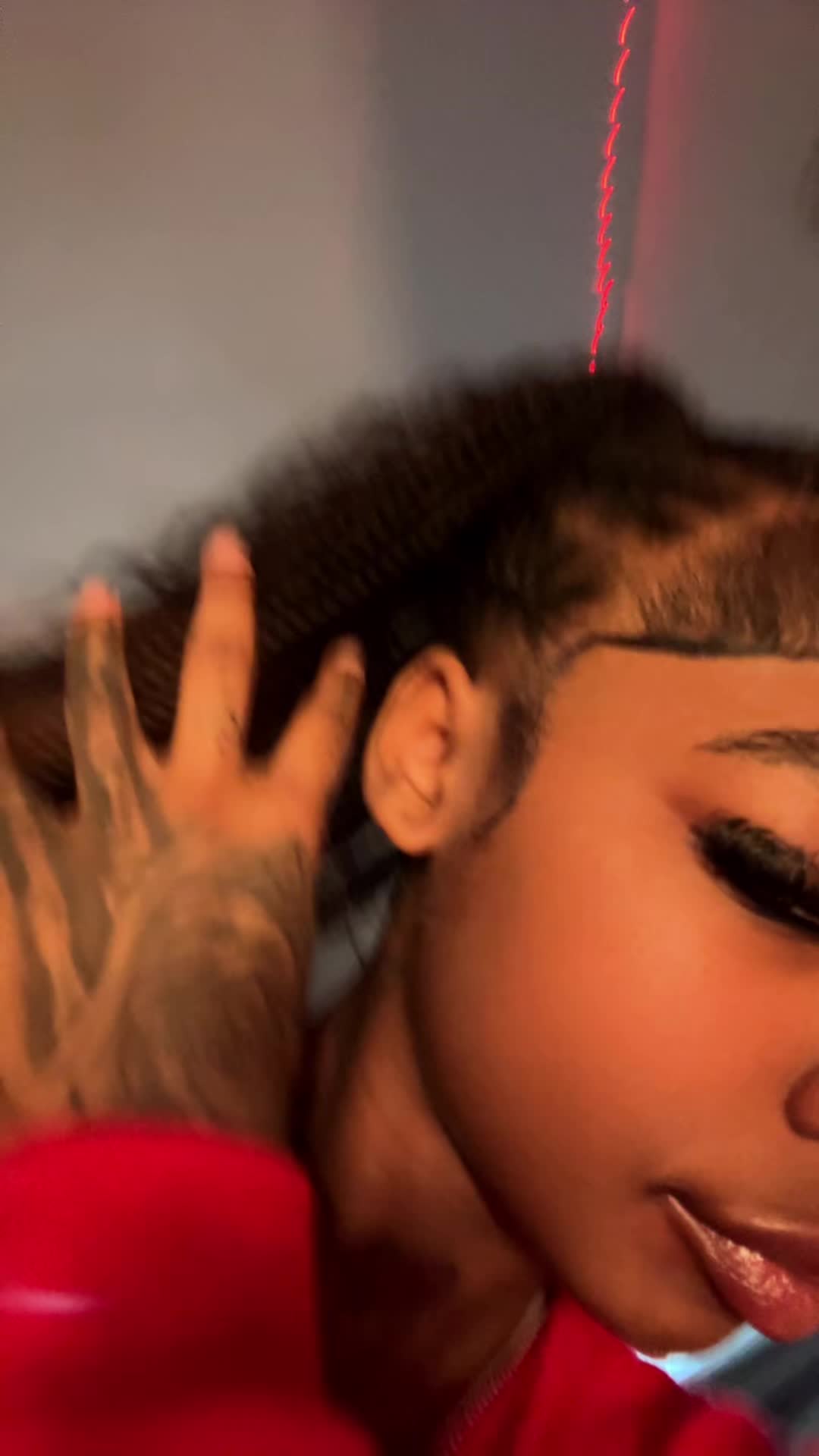 @allbOut.ari