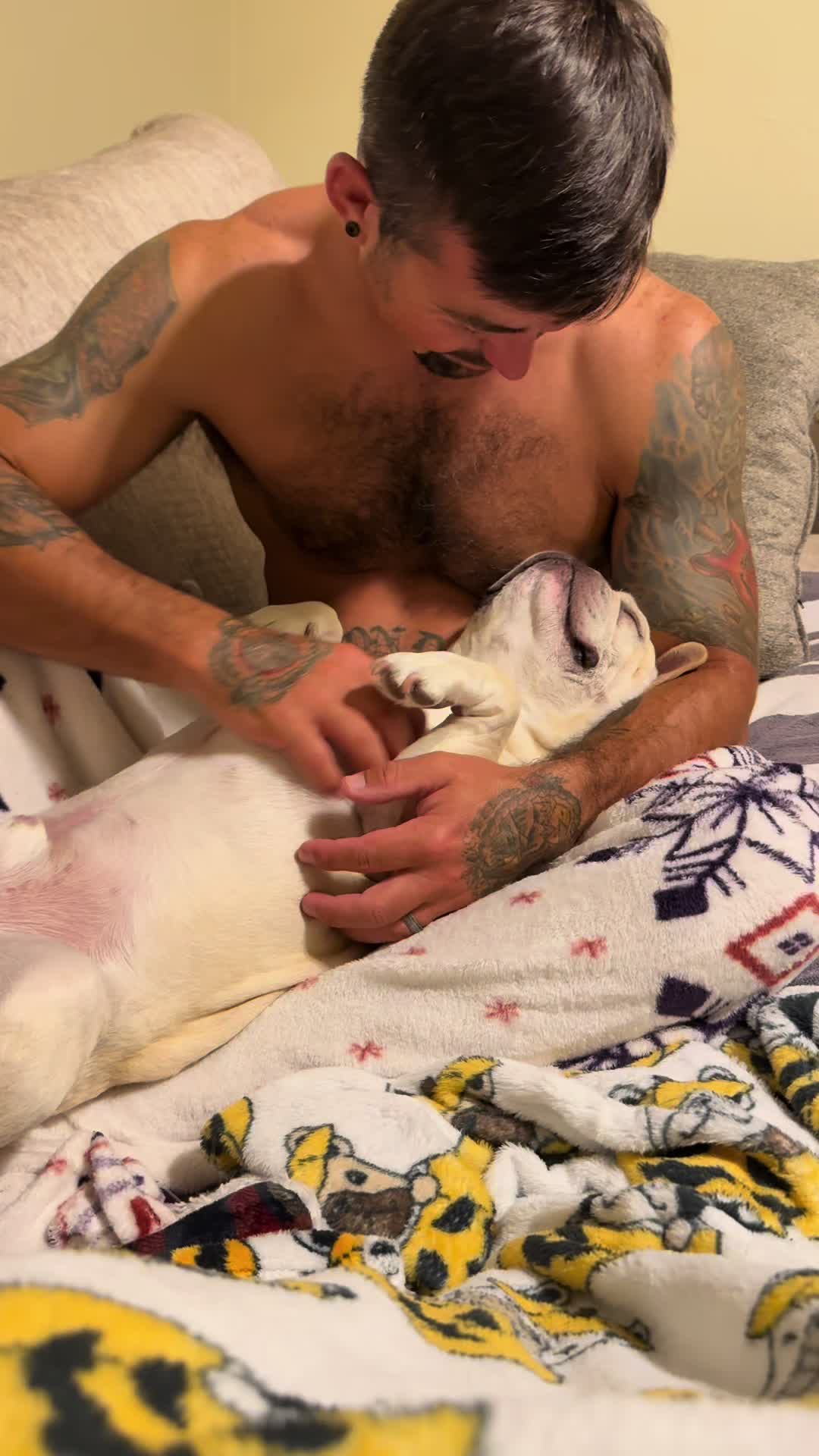 @CharliesWorldzzz