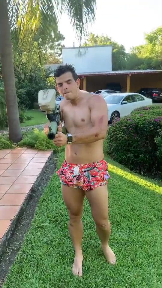 @Daniel Manzo