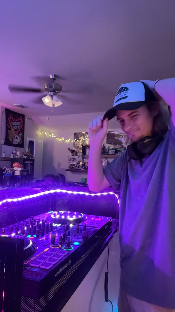 @w0okus