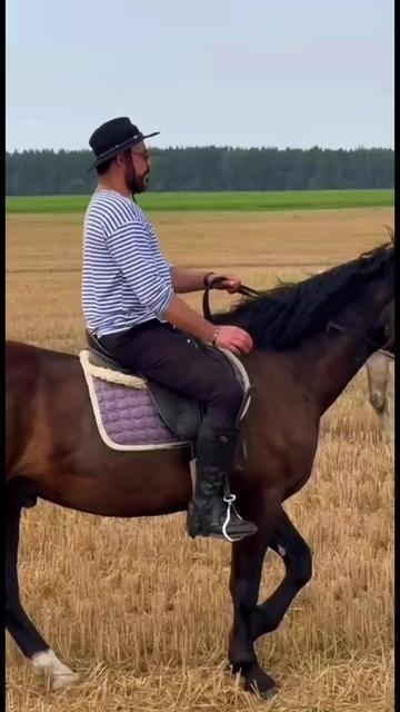 @КК "Фриз"🏇