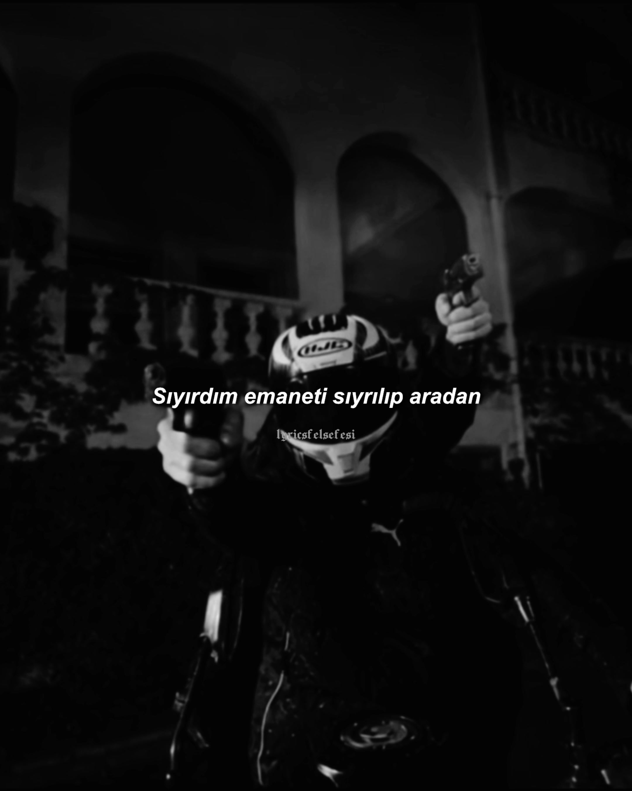 @Lyrics Felsefesi